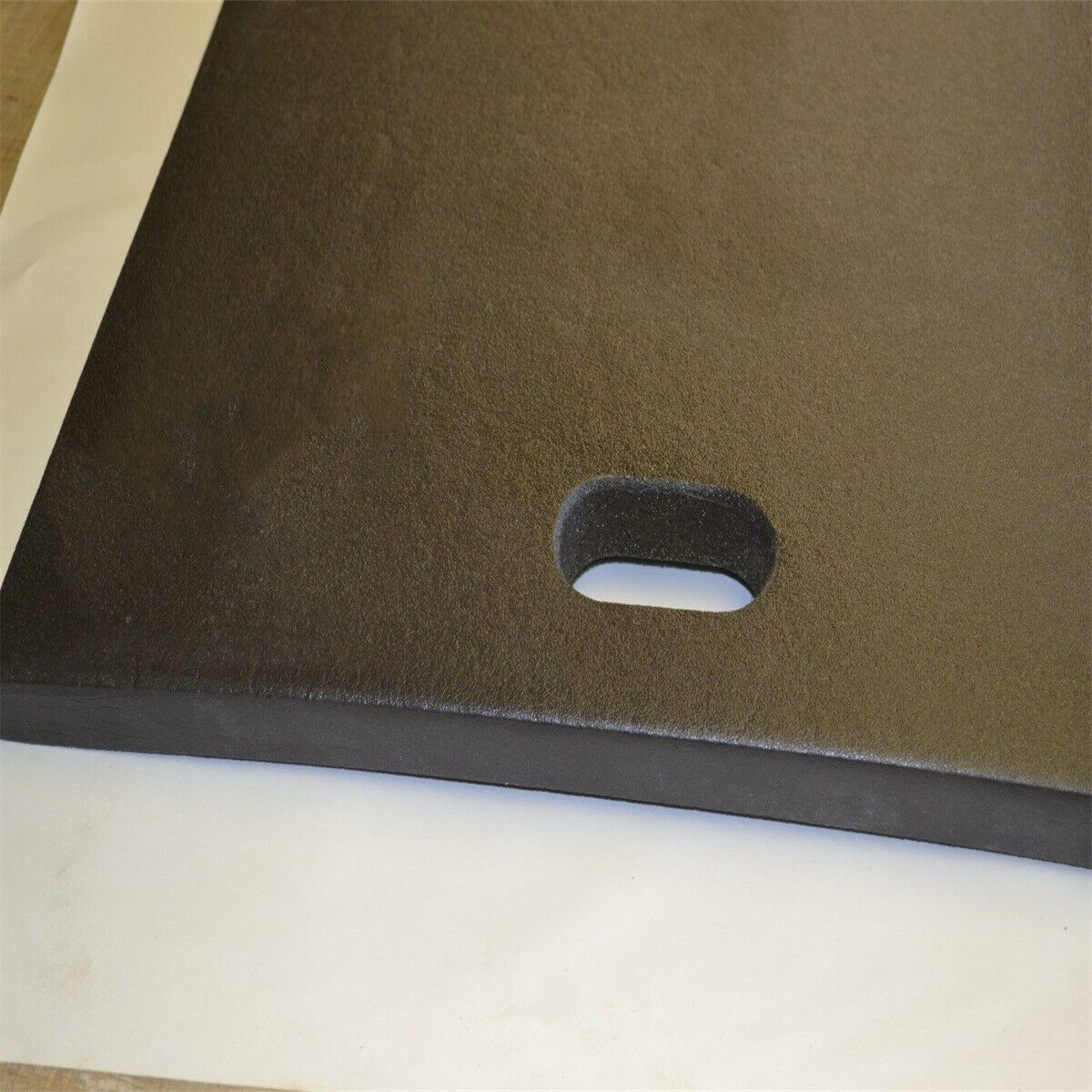 Mechanics Work Mat. Lite Weight 500mm X 32mm Thick. Waterproof  Thermal.