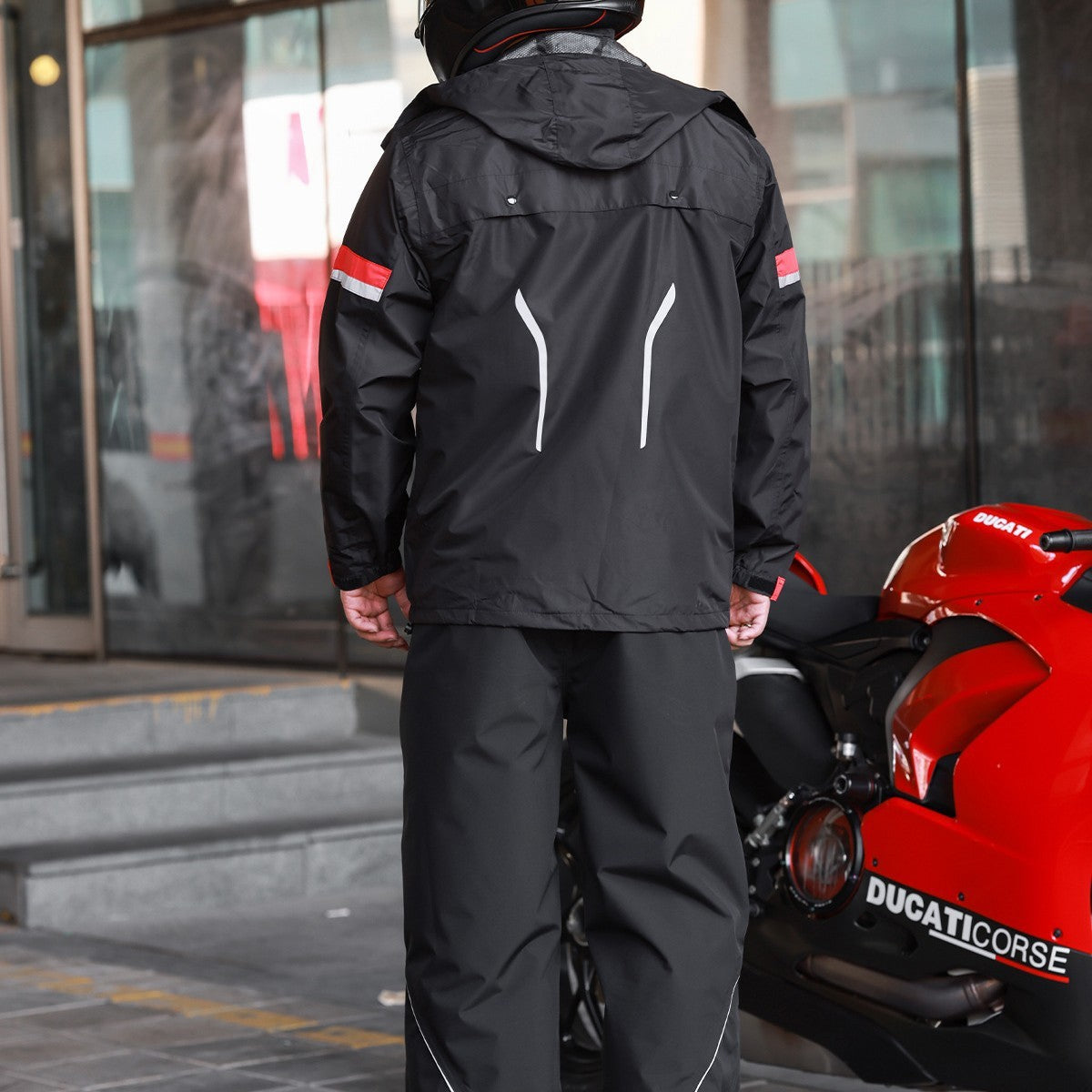 Waterproof Motorcycle Rain Suit – Full Body Outdoor Gear for Bikers