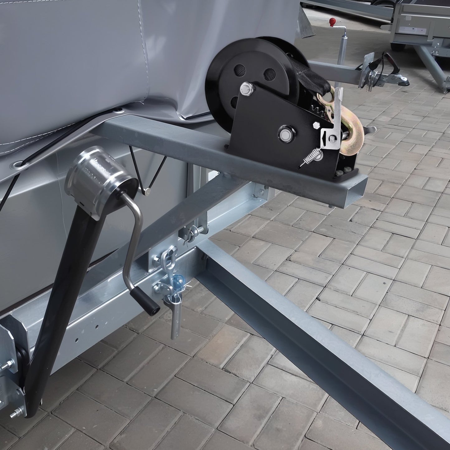 Hand Winch, 1587.6 Kg Pulling Capacity, Boat Trailer Winch Heavy Duty Rope Crank With 1005.8 Cm Polyester Strap And Two-Way Ratchet, Manual Operated Hand Crank Winch For Trailer, Boat Or ATV Towing